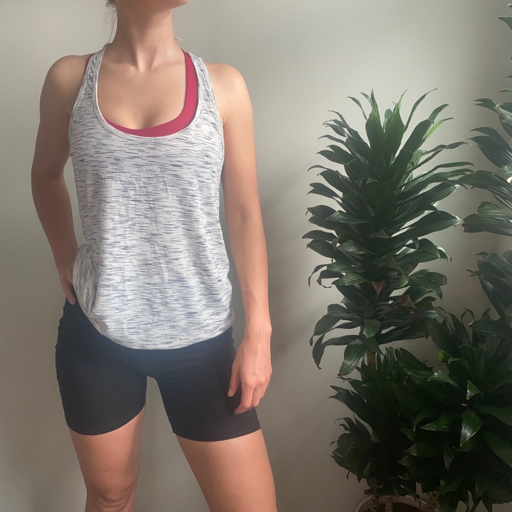 Lululemon tank top